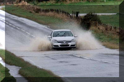 A174 looking towards Whitby beside the golf course